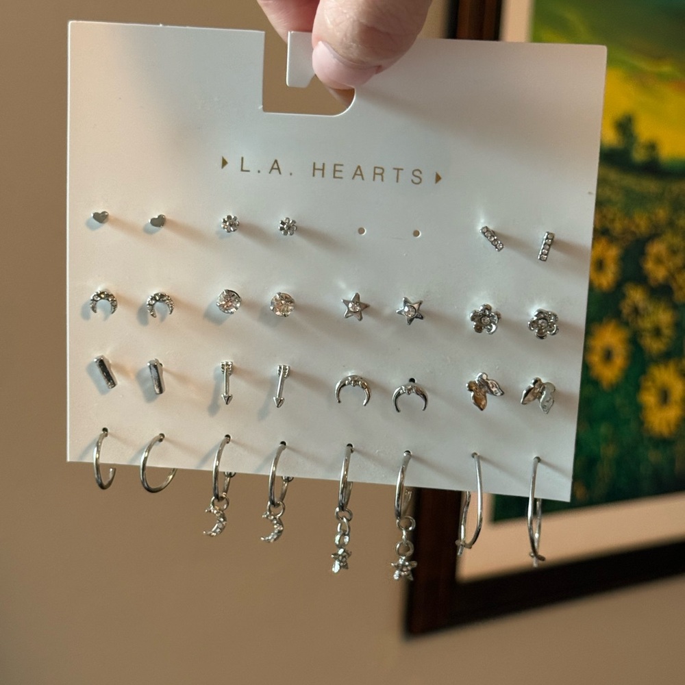 La Hearts Silver Earring Set